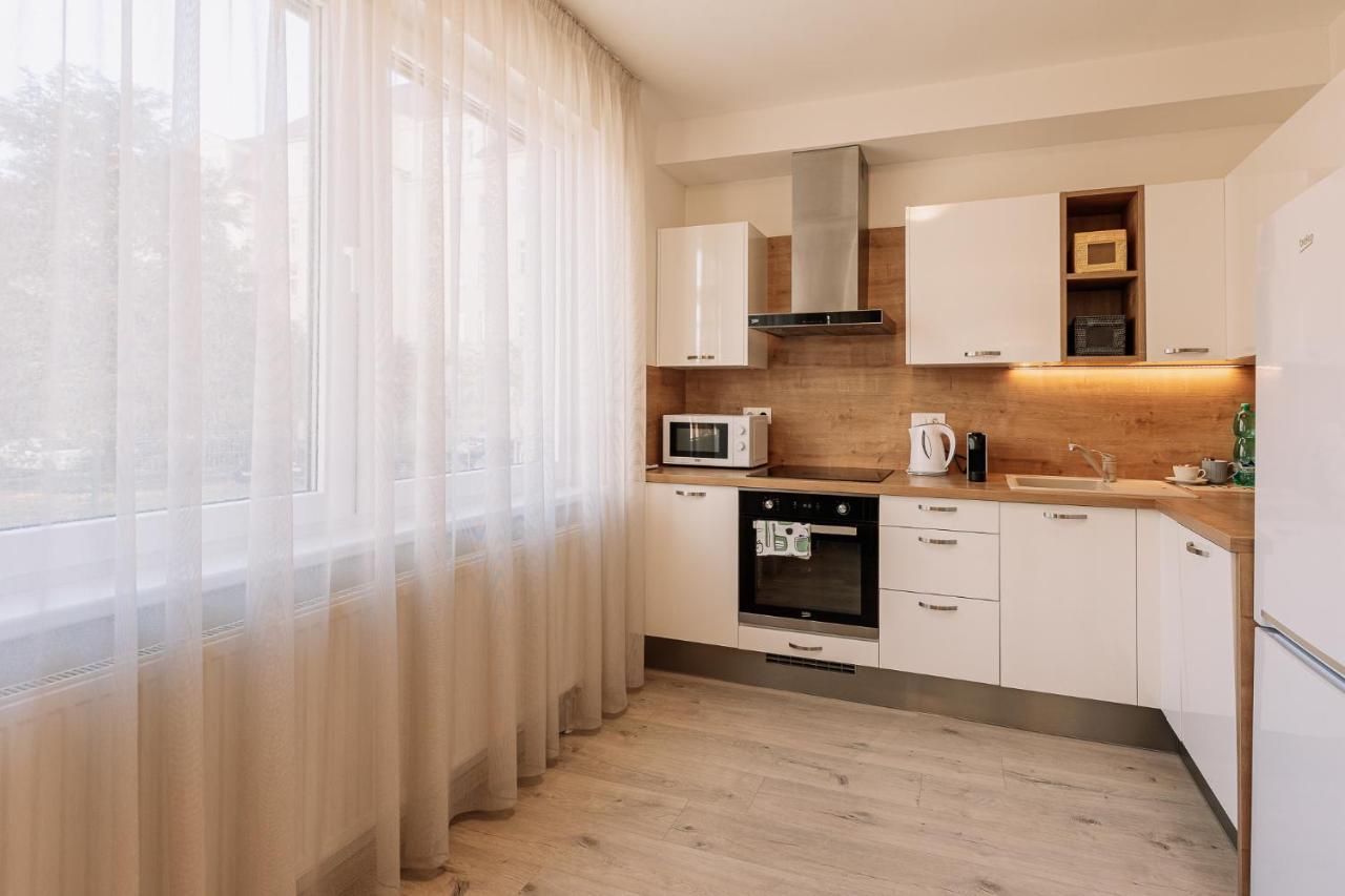 Skau 1 Old Town Family & Business Apartment Free Parking Bratislava Ngoại thất bức ảnh