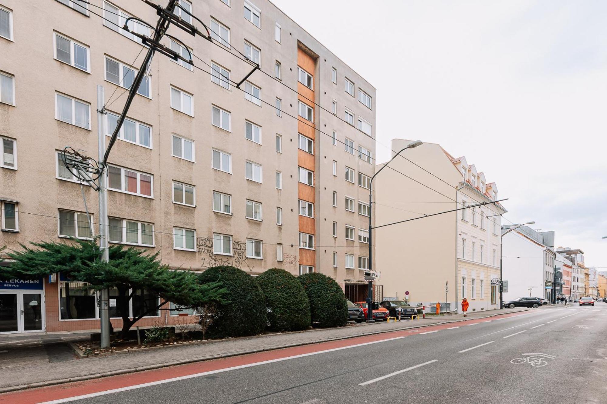 Skau 1 Old Town Family & Business Apartment Free Parking Bratislava Ngoại thất bức ảnh